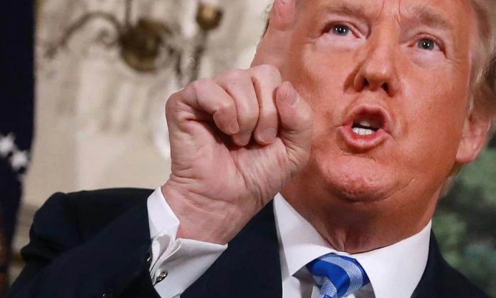 Τραμπ: "Δεν γίνεται συνέδριο στην Β. Καρολίνα άν δεν αρθούν τα μέτρα"